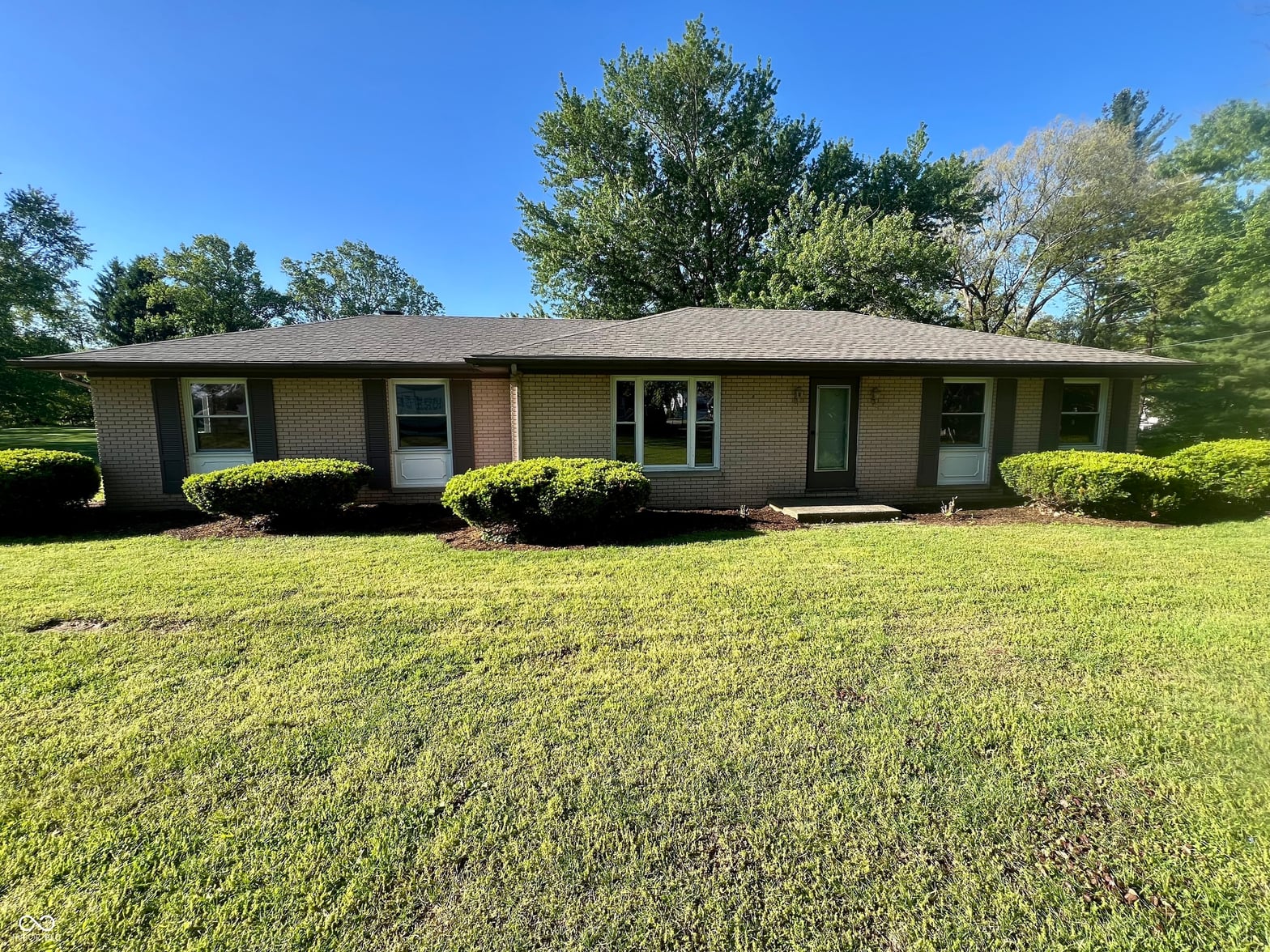 Photo of 651 S Coal Creek Drive, Hillsboro, IN