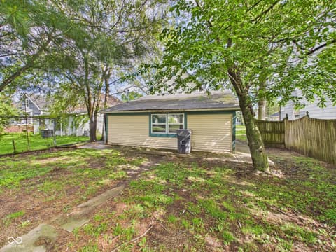 Photo of 1419 W 5th Street, Anderson, IN