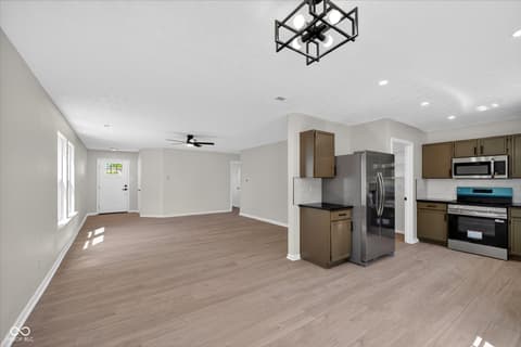 Photo of 2145 Shadowbrook Drive, Plainfield, IN
