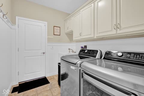 Photo of 3831 Sycamore Bend Court, Columbus, IN