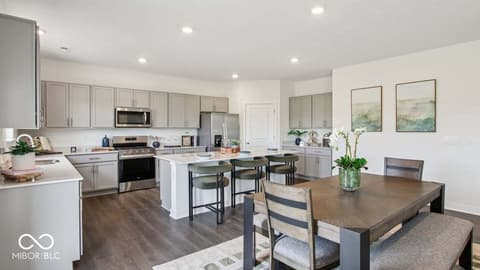 Photo of 800 Pearl Street, Whiteland, IN