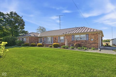 1761 W State Road 32 Highway, Winchester, IN 47394