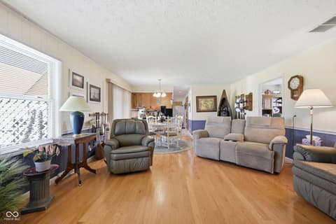 Living room at 1761 W State Road 32 Highway, Winchester, IN