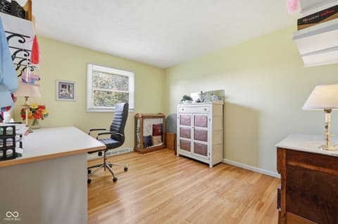 Home office at 1761 W State Road 32 Highway, Winchester, IN
