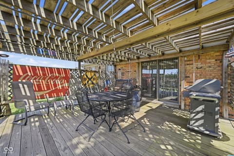 Outdoor living area at 1761 W State Road 32 Highway, Winchester, IN