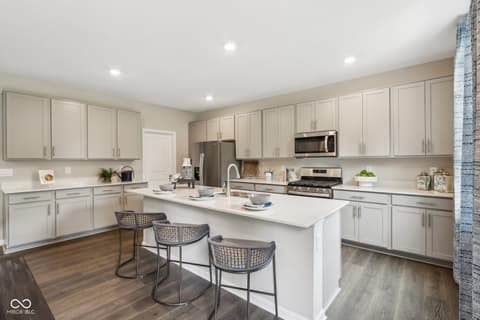 Photo of 810 Pearl Street, Whiteland, IN