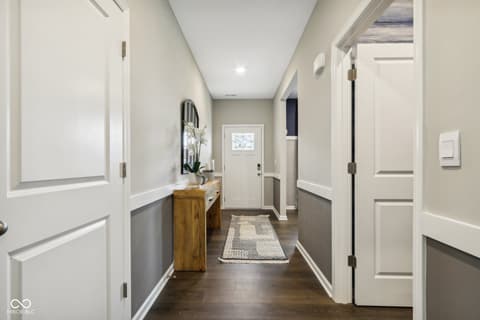 Photo of 810 Pearl Street, Whiteland, IN