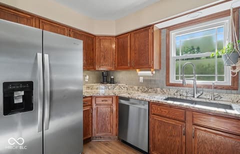 Photo of 516 Palmyra Drive, Indianapolis, IN