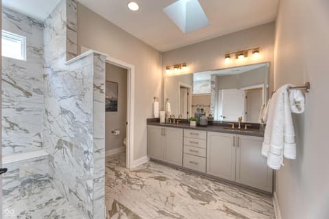 Primary bathroom at 2684 Towne Run Court, Westfield, IN