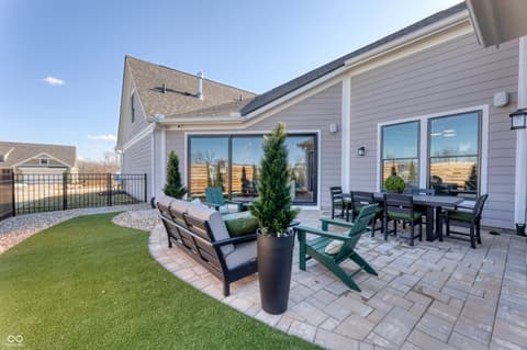 Courtyard — 2684 Towne Run Court, Westfield, IN