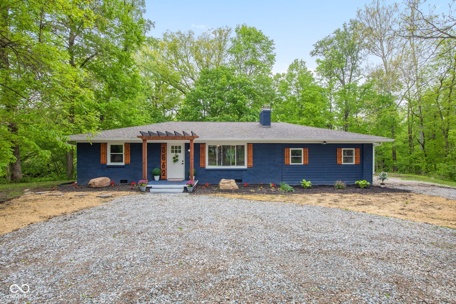 Front exterior at 3862 W 400 S, New Palestine, IN