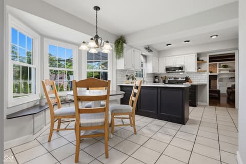 Breakfast Area — 14561 Saddleback Drive, Carmel, IN