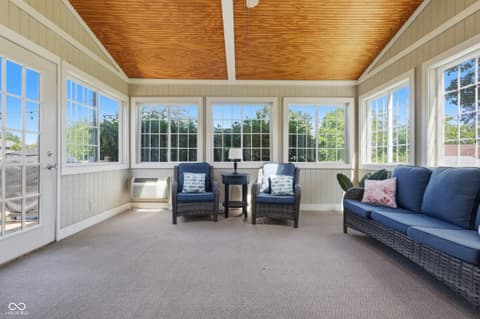 Bonus room at 14561 Saddleback Drive, Carmel, IN