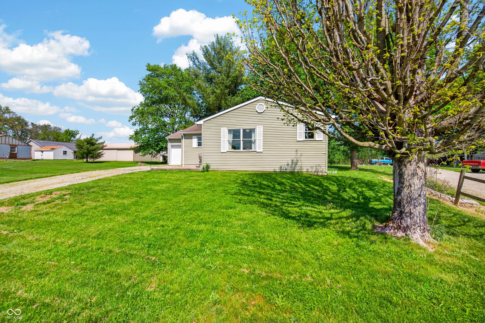 Photo of 210 S County Road 675 W, North Vernon, IN