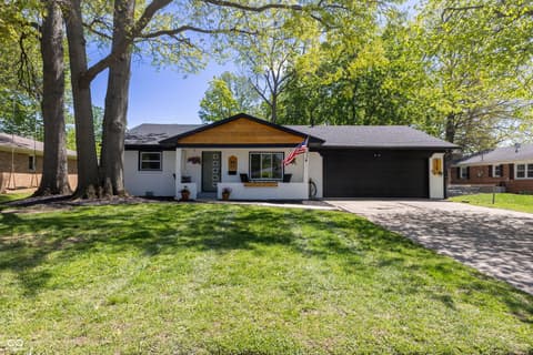 529 Lawndale Drive, Plainfield, IN 46168