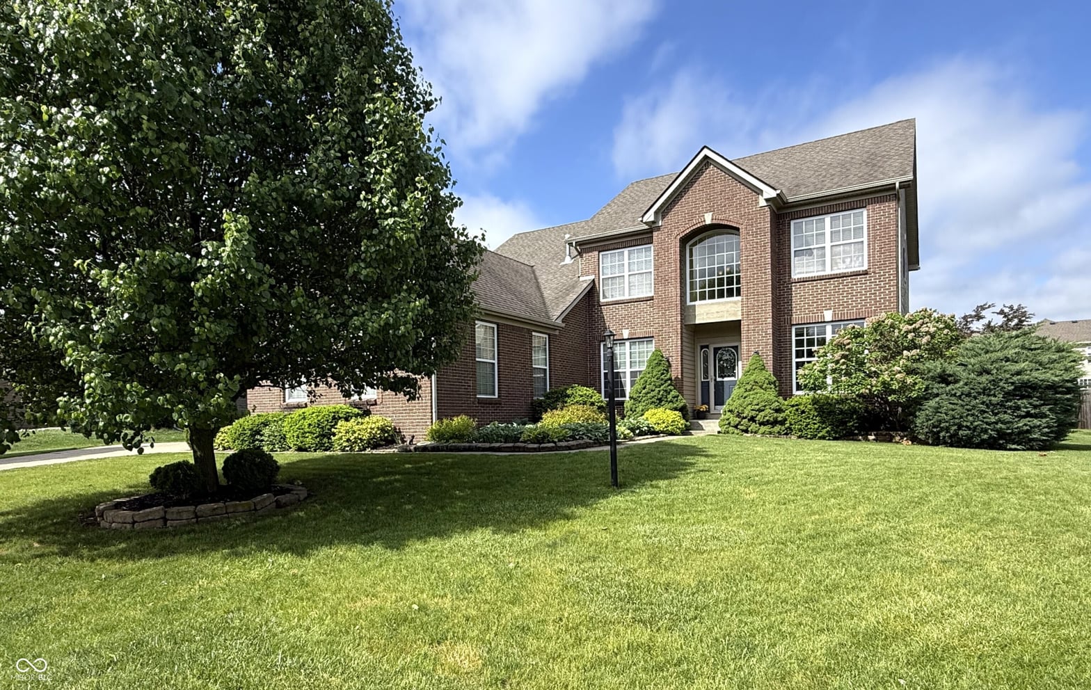 Front exterior at 2094 Seneca Lane, Plainfield, IN