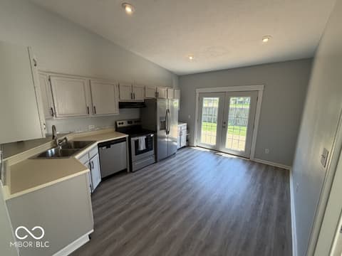 Photo of 1006 E Walnut Street, Frankton, IN
