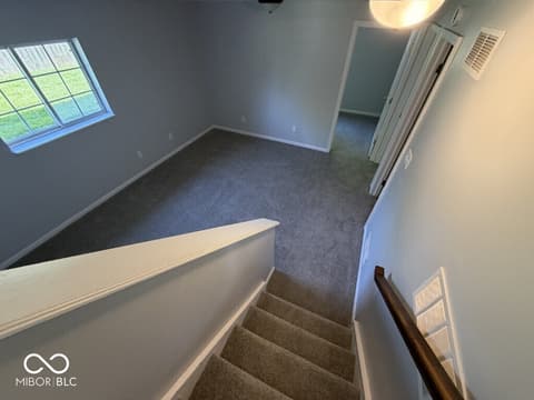 Photo of 1006 E Walnut Street, Frankton, IN