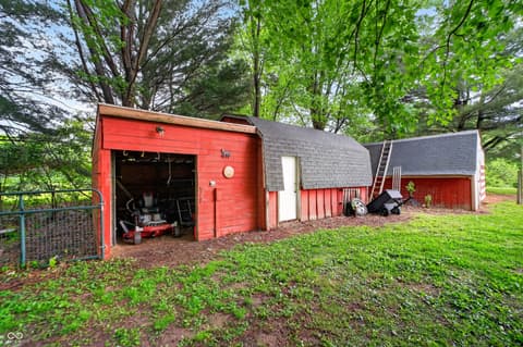 Photo of 8552 E Windy Acres Lane, Mooresville, IN