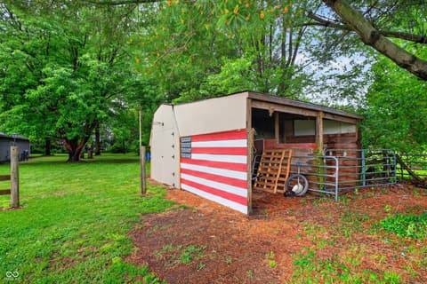 Photo of 8552 E Windy Acres Lane, Mooresville, IN