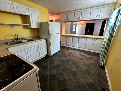 Photo of 336 S Edgehill Road, Indianapolis, IN