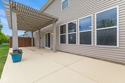 Photo of 1233 Old Vines Trail, Greenwood, IN