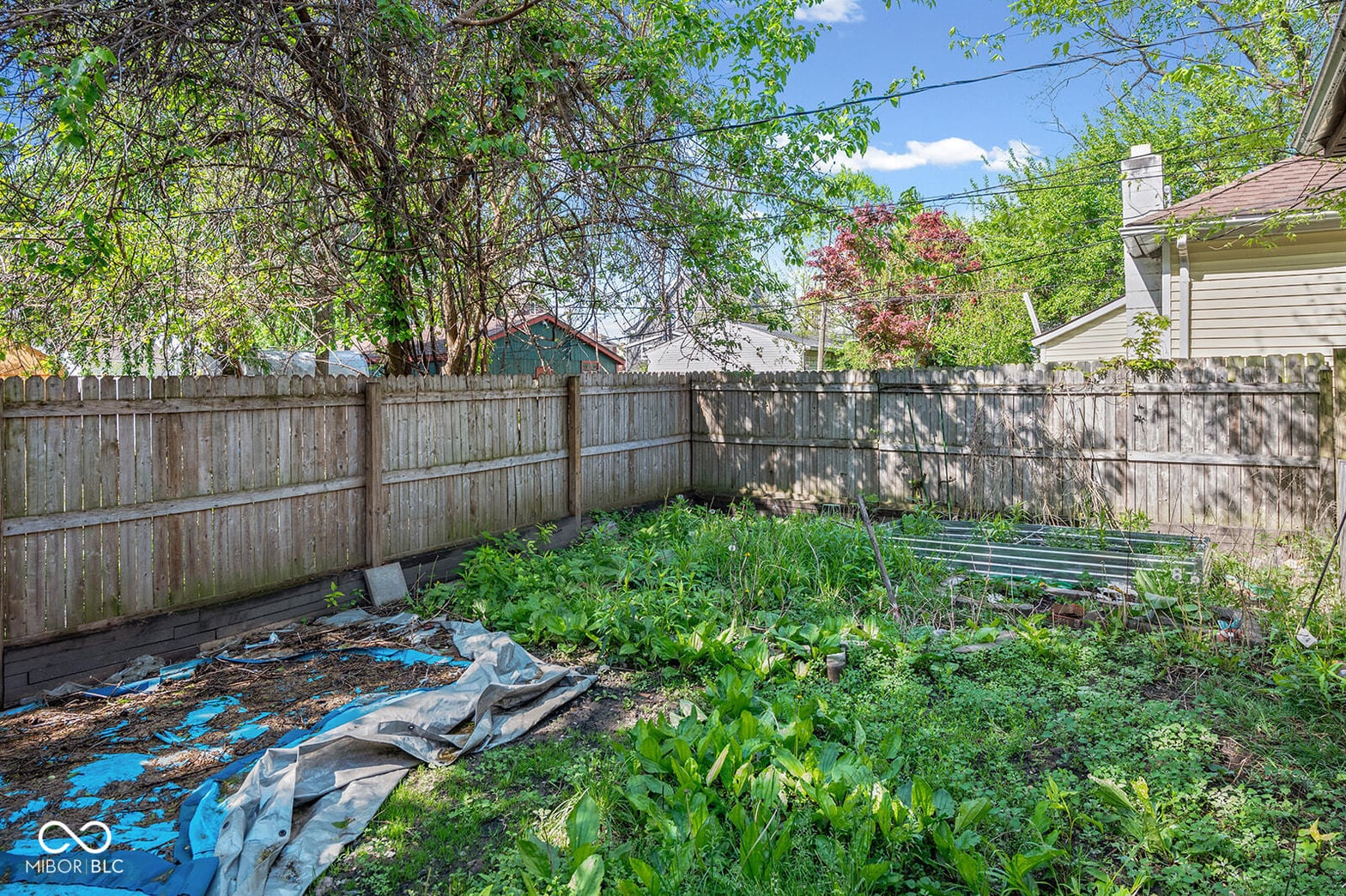 Yard at 609 Binford Street, Crawfordsville, IN