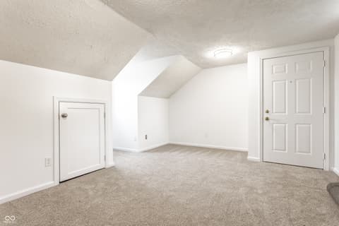Photo of 310 W Ash Street, Zionsville, IN