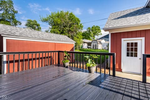 Photo of 310 W Ash Street, Zionsville, IN