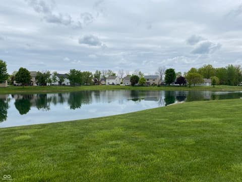 Pond — 6735 W Odessa Way, McCordsville, IN