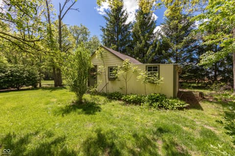 Yard at 5600 N Red Oak Drive, Greenfield, IN