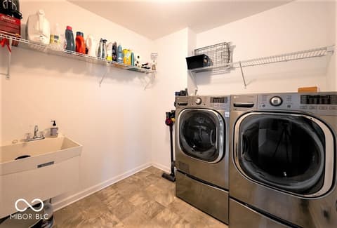 Photo of 9875 N Port Drive, McCordsville, IN