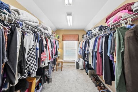 Walk In Closets — 2797 Knockawuddy Drive, Brownsburg, IN