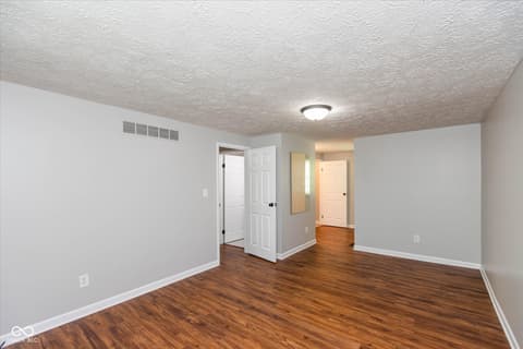 Photo of 6133 Drawbridge Lane, Indianapolis, IN