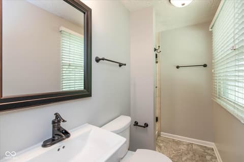 Photo of 6133 Drawbridge Lane, Indianapolis, IN