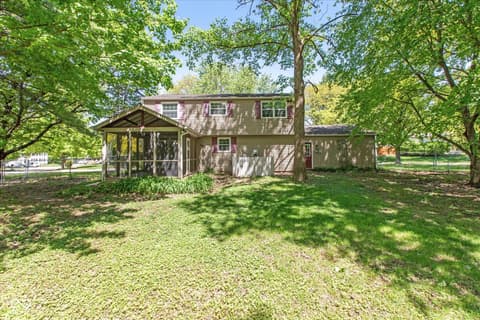 Photo of 6133 Drawbridge Lane, Indianapolis, IN