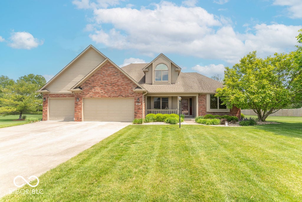 Photo of 9437 Gladstone Drive, Pittsboro, IN
