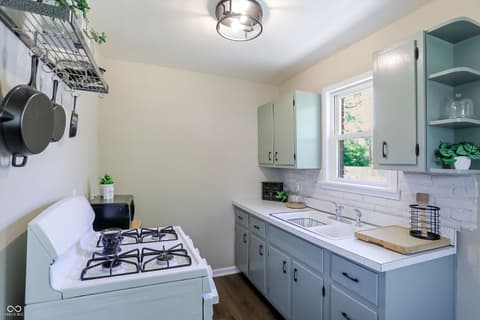 Photo of 310 S Webster Avenue, Indianapolis, IN