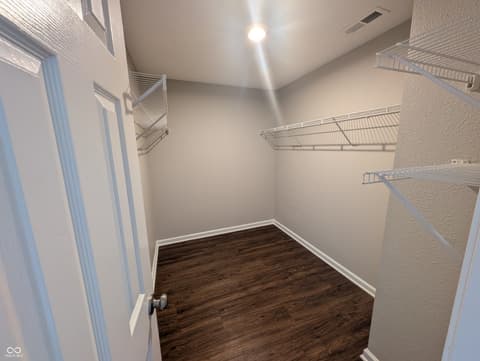 Photo of 1066 Quarterhorse Run, Bargersville, IN