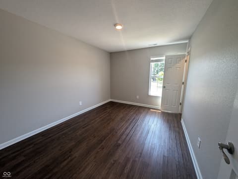 Photo of 1066 Quarterhorse Run, Bargersville, IN