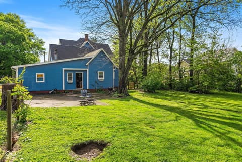 Photo of 100 S Indiana Street, Roachdale, IN