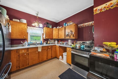 Photo of 100 S Indiana Street, Roachdale, IN