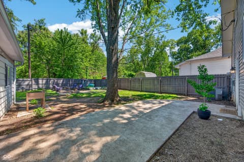 Photo of 2112 Putnam Street, Terre Haute, IN