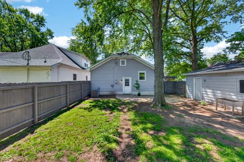 Photo of 2112 Putnam Street, Terre Haute, IN