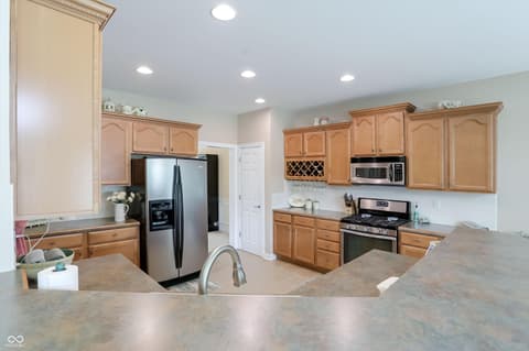 Photo of 896 Silverleaf Drive, Greenwood, IN