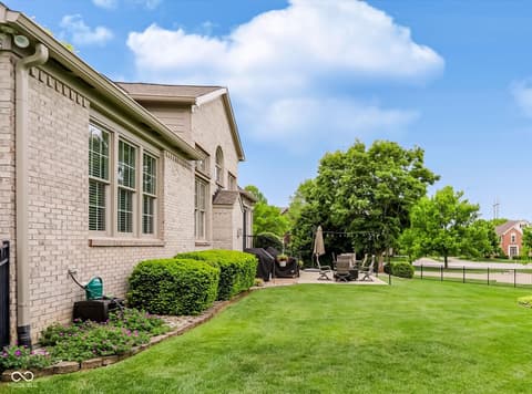 Photo of 896 Silverleaf Drive, Greenwood, IN