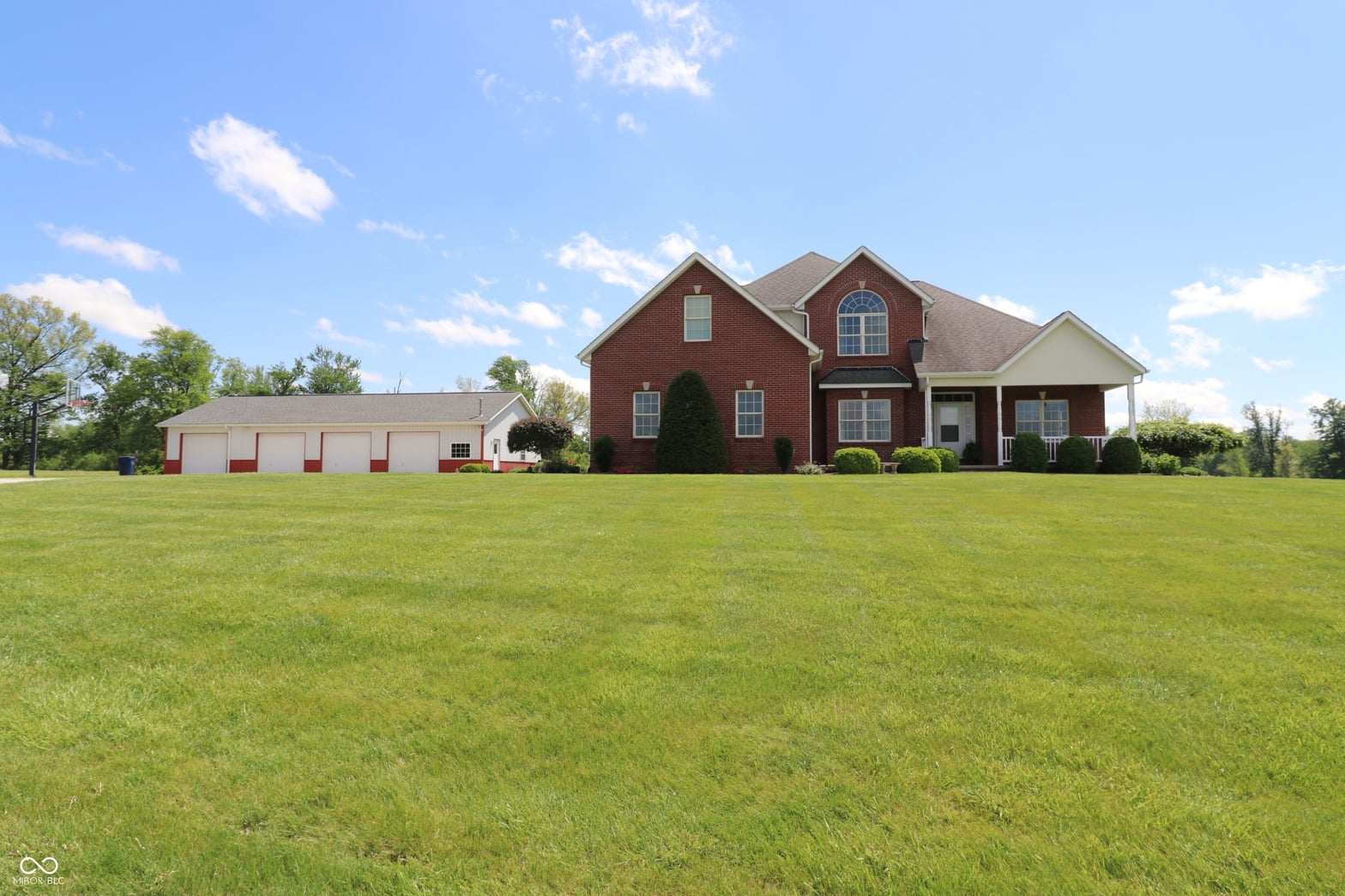Photo of 1171 Legacy Lane, Batesville, IN