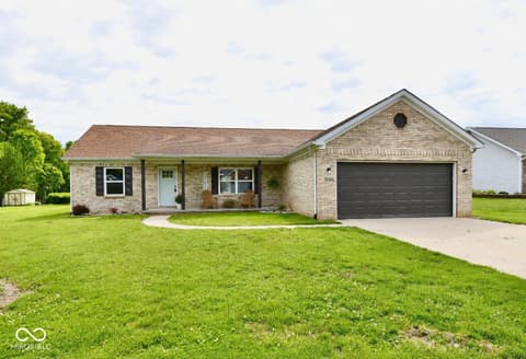 1095 S Teresa Drive, Martinsville, IN 46151