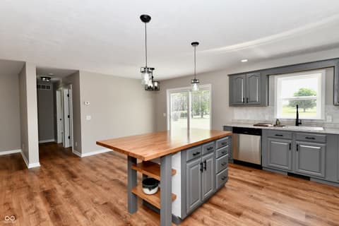 Photo of 1095 S Teresa Drive, Martinsville, IN