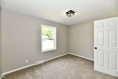 Photo of 1095 S Teresa Drive, Martinsville, IN